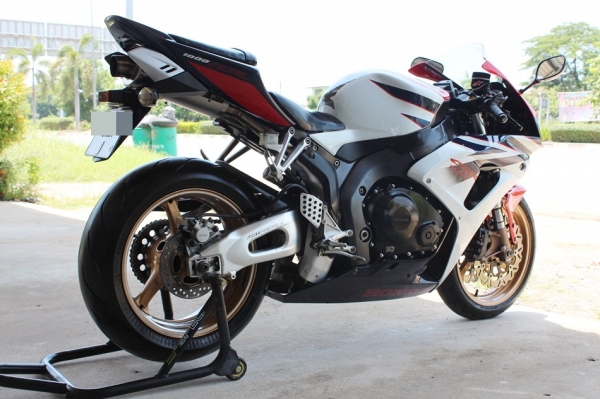 แม็กสิงห์บุุรี//CBR1000RR ปี2006 สเป๊คเมกา แรงๆท่อสูตร ทะเบียนแท้ โอนขนส่ง 340000 (รับเทิร์น) แม็กสิงห์บุุรี//CBR1000RR ปี2006 สเป๊คเมกา แรงๆท่อสูตร ทะเบียนแท้ โอนขนส่ง 340000 (รับเทิร์น)
