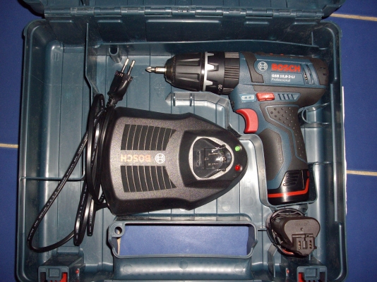 ขายสว่านกระแทกไร้สาย BOSCH รุ่น GSB 10.8-2 LI