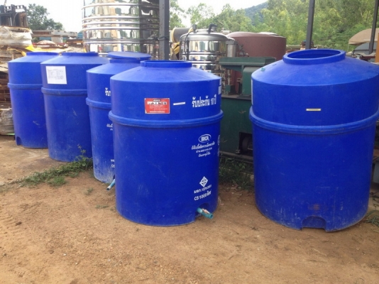 ขาย ถังน้ำพลาสติก ขนาด 1,000 ลิตรหลายใบสภาพสวยพร้อมใช้งาน ราคาไม่แพง