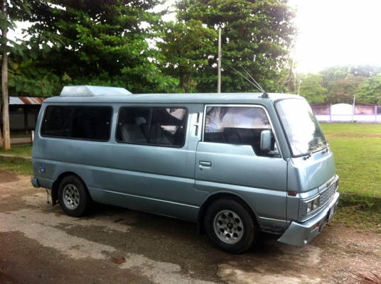 ขายรถตู้ Nissan Urvan TD27 รถบ้านบ้าน