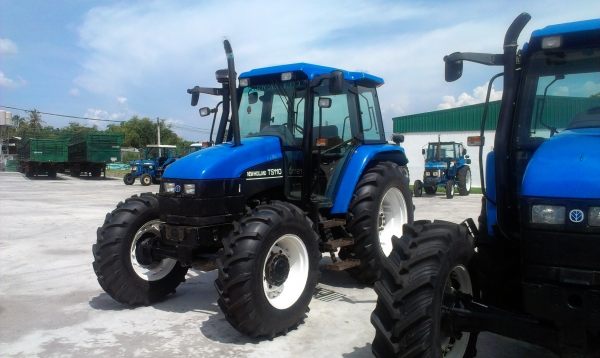 New Holland TS110