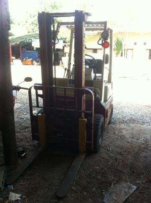 ขาย ฟอร์คลิฟท์ สภาพดีพร้อมใช้งาน