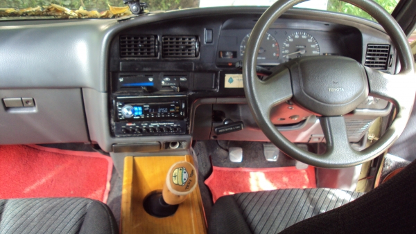 ขายด่วนรถบ้านพร้อมใช้เครื่องแน่นช่วงล่างแน่นแอร์เย็นมองหาอยู่ไม่ผิดหวังราคาต่อรองได้นิตหน่อย