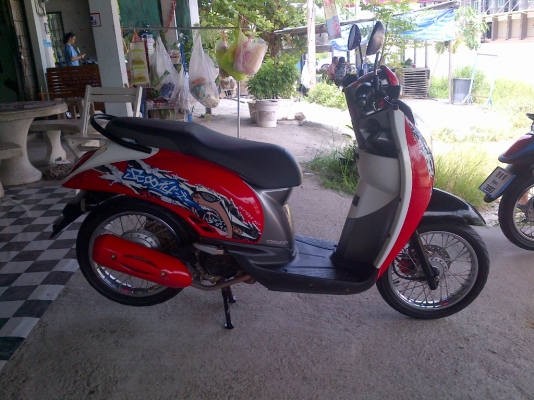 ซื้อคันนี้โอนให้ฟรีคับ ด่วน!ฮอนด้าสกู๊ปปี้ไอ รถสวย ปี55 รถเครื่องเดิมแน่นๆ พร้อมใช้ ทะเบียน+เอกสารโอน ภาษีไม่หมด 088-2197709
