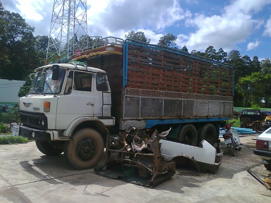รถสิบล้อ HINO KT920 เครื่อง HINO EH700 เครื่องดี คัสซีสวย เก๋งสวย ภายในสวย มีทะเบียน.