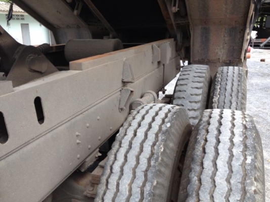 รถอีซูซุ 10 ล้อดั้ม FVZ 195 แรงม้า ปี 42  สนใจติดต่อ 081 - 6079515