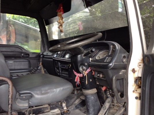 รถอีซูซุ 10 ล้อดั้ม FVZ 195 แรงม้า ปี 42  สนใจติดต่อ 081 - 6079515