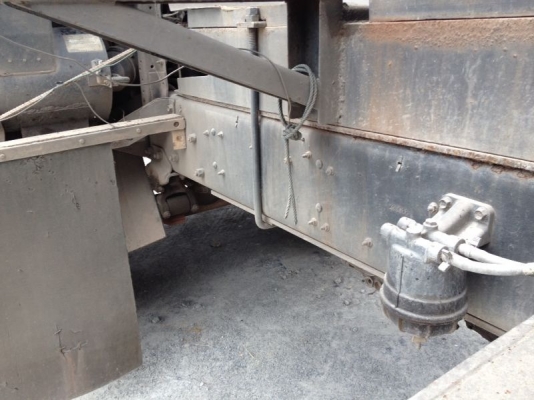 รถอีซูซุ 10 ล้อดั้ม FVZ 195 แรงม้า ปี 42  สนใจติดต่อ 081 - 6079515