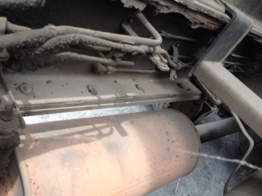 รถอีซูซุ 10 ล้อดั้ม FVZ 195 แรงม้า ปี 42  สนใจติดต่อ 081 - 6079515