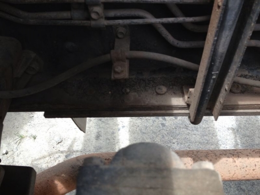 รถอีซูซุ 10 ล้อดั้ม FVZ 195 แรงม้า ปี 42  สนใจติดต่อ 081 - 6079515