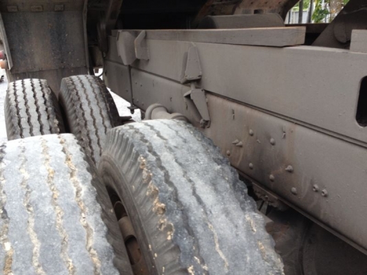 รถอีซูซุ 10 ล้อดั้ม FVZ 195 แรงม้า ปี 42  สนใจติดต่อ 081 - 6079515