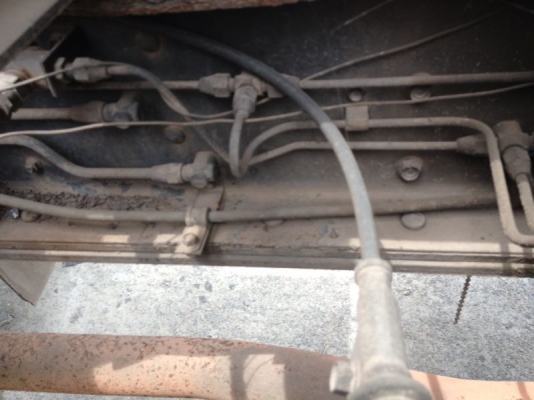 รถอีซูซุ 10 ล้อดั้ม FVZ 195 แรงม้า ปี 42  สนใจติดต่อ 081 - 6079515