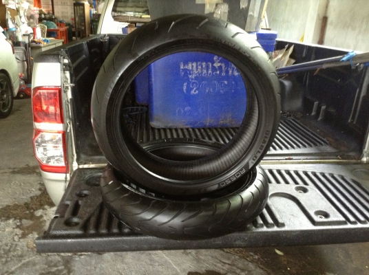 ขายยางมือ2ดอกเต็มปลายปี2011PIRELLI 1คู่ ยางหน้าANGEL 120/70/17 ยางหลังROSSO2 190/50/17