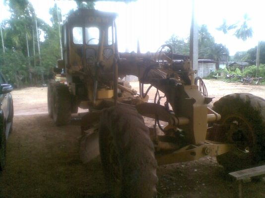 ขายรถเกรดถนนขนาดกลาง  GD376 H   Komatsu