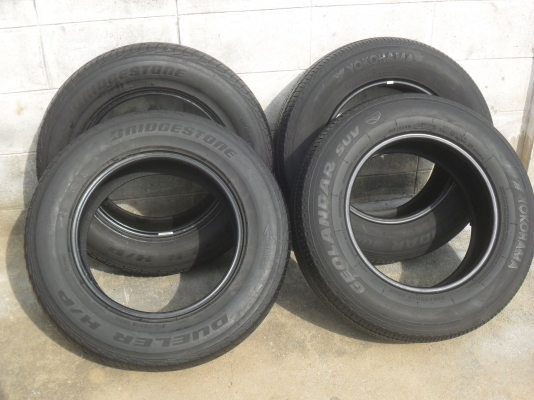 ยาง 215/70R16 ปี12 สวยๆ 4 เส้น ราคา 2200 บาท