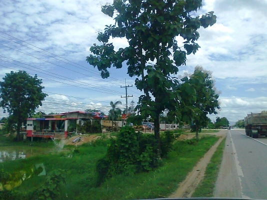 ขายที่ดิน 10 ไร่ ทำเลสวย ติดถนนซุปเปอร์ไฮเวย์ เชียงใหม่-ลำปาง รูปสี่เหลี่ยมผืนผ้า ทำเลดี.มีโฉนดพร้อมโอน.