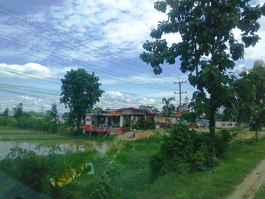 ขายที่ดิน 10 ไร่ ทำเลสวย ติดถนนซุปเปอร์ไฮเวย์ เชียงใหม่-ลำปาง รูปสี่เหลี่ยมผืนผ้า ทำเลดี.มีโฉนดพร้อมโอน.