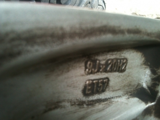 ล้อปอเช่คาร์เยน 20"พร้อมยางYOKOHAMAเดือน9/2011 ล้อปอเช่คาร์เยน 20"พร้อมยางYOKOHAMAเดือน9/2011