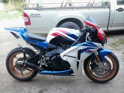 ขาย+แลก cbr400 ปี90คับ ทะเบียน+ชุดโอนครบ(พร้อมส่งคับ)