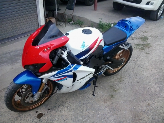 ขาย+แลก cbr400 ปี90คับ ทะเบียน+ชุดโอนครบ(พร้อมส่งคับ)