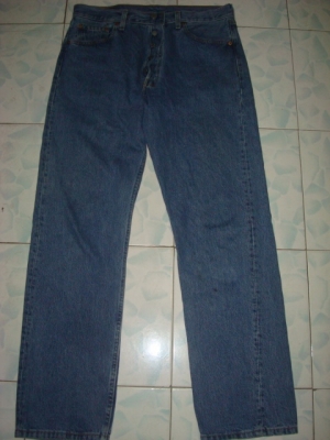 # 8970 # ยีนส์ Levi's 501 ผ้าทราย ของแท้ มือสอง เอว 36 ยาว 30 เนื้อทรายสวย ตะเข็บสวย