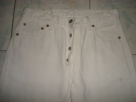 # 8922 # ยีนส์ Levi's 501 superwhite ของแท้ มือสอง เอว 32 ยาว 31 ขาว สวย made in usa ร # 8922 # ยีนส์ Levi's 501 superwhite ของแท้ มือสอง เอว 32 ยาว 31 ขาว สวย made in usa ร
