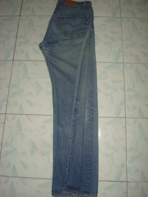 # 8854 # ยีนส์ Levi's 501 ผ้าทราย ของแท้ มือสอง เอว 34 ยาว 30 ก้านดำ แป๊กเงิน เนื้อทรายสวย ตะเข็บสวย made in usa # 8854 # ยีนส์ Levi's 501 ผ้าทราย ของแท้ มือสอง เอว 34 ยาว 30 ก้านดำ แป๊กเงิน เนื้อทรายสวย ตะเข็บสวย made in usa