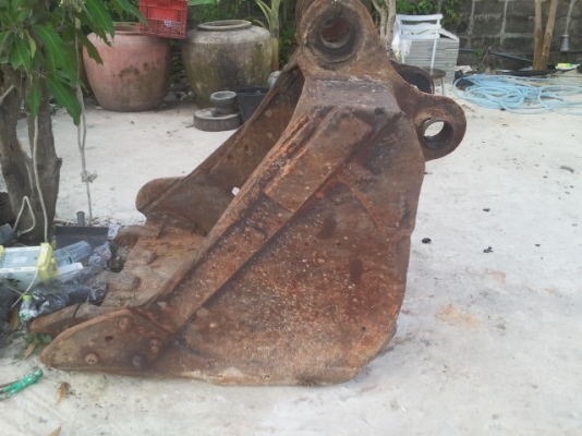 บุ้งกี๋สำหรับแบคโฮ 200 บุ้งกี๋สำหรับแบคโฮ 200