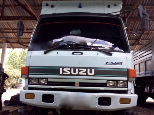 รถอีซูซุ 10 ล้อ ติดเฮี้ยบ  195 แรงม้า  สนใจติดต่อ 081 - 6079515