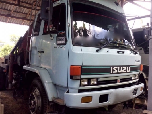 รถอีซูซุ 10 ล้อ ติดเฮี้ยบ  195 แรงม้า  สนใจติดต่อ 081 - 6079515