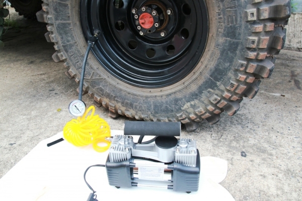 ปั้มลม TD รุ่นพกพา12 v.