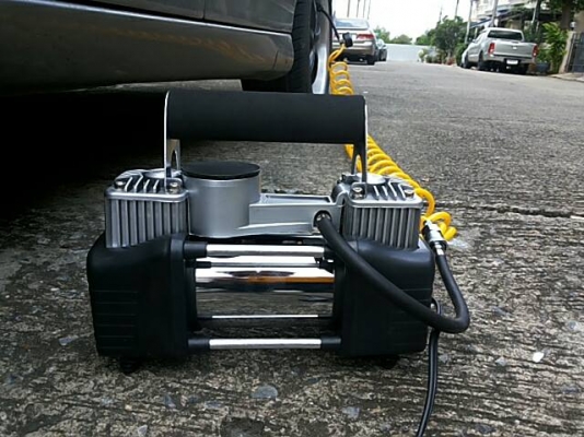 ปั้มลม TD รุ่นพกพา12 v.