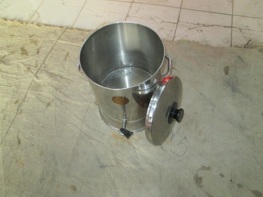 ถังน้ำหัวม้าลาย   แสตนเลสหนา   ขายถูกครับท่านผู้ชม 800บาท