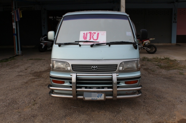 ขายรถตู้ toyota หัวจรวด ปี95 สวยมากๆ พร้อมใช้ 189000 ด่วน