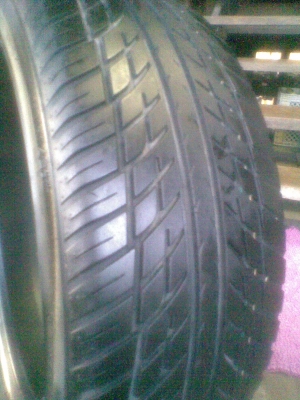 ขายยาง maxxis v1 205/45/17 ปี11 ขายยาง maxxis v1 205/45/17 ปี11