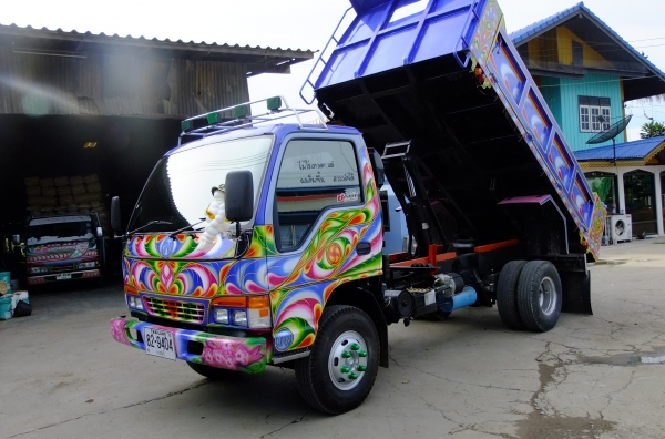 ขาย อีสุสุNPR 120หัวกาตูน รถห้างไทยแท้ รถสวยพร้อมใช้ เครื่องดี คัชซีสวย ช่วงล่างแน่น