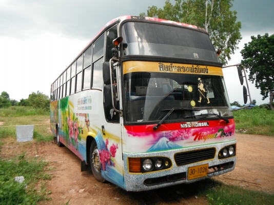ขายรถบัสมือสองราคาถูก 450,000 - 800,000 สนใจติดต่อเฮียตี๋ 0818766213 , 0868680888