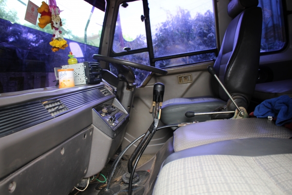 ขายด่วน MITSUBISHI  FN527TD