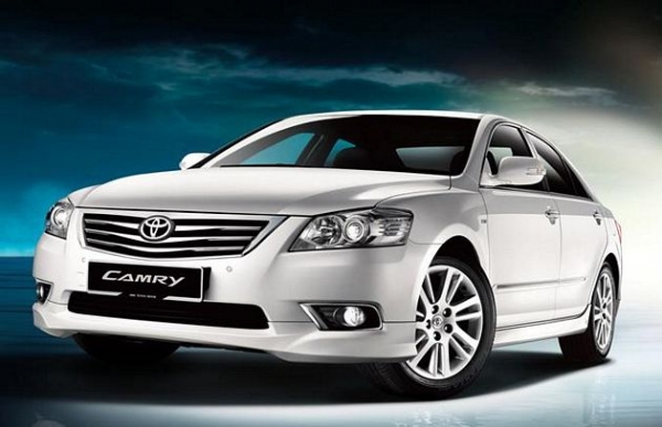CAMRY รถใหม่ป้ายแดง รับส่วนลดพิเศษสุดๆ 130,000 บ.