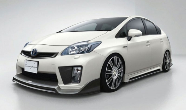 TOYOTA PRIUS  ดาวต่ำเพียง 29,000.-ออกรถได้เลย