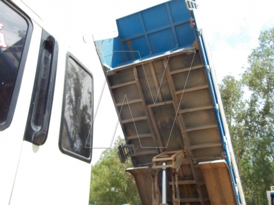 ขาย ฮีโน่โปรเฟีย 320 แรงม้า / ปี 2554 / 12 ล้อดั๊มดินทราย ( มีระบบลากพ่วง พร้อมลำโพง ) ขาย ฮีโน่โปรเฟีย 320 แรงม้า / ปี 2554 / 12 ล้อดั๊มดินทราย ( มีระบบลากพ่วง พร้อมลำโพง )