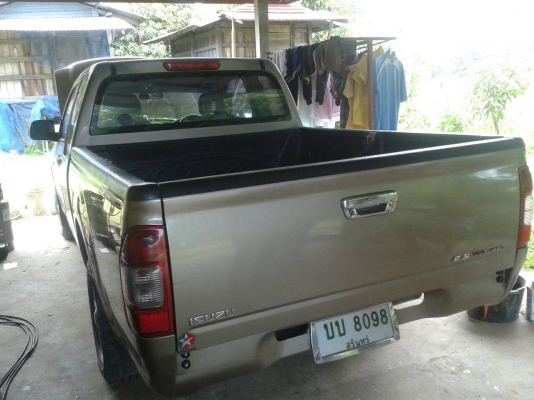 ISUZU D-MAX  เครื่อง 2500  แค๊ป กระจกมือหมุน  พวงมาลัยพาวเวอร์  สภาพพร้อมใช้เอกสารทะเบียนพร้อม