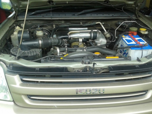 ISUZU D-MAX  เครื่อง 2500  แค๊ป กระจกมือหมุน  พวงมาลัยพาวเวอร์  สภาพพร้อมใช้เอกสารทะเบียนพร้อม