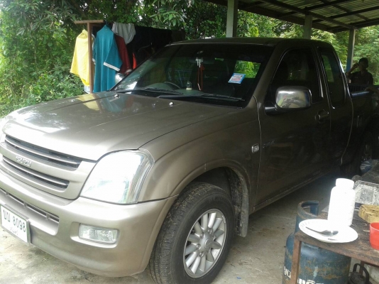 ISUZU D-MAX  เครื่อง 2500  แค๊ป กระจกมือหมุน  พวงมาลัยพาวเวอร์  สภาพพร้อมใช้เอกสารทะเบียนพร้อม