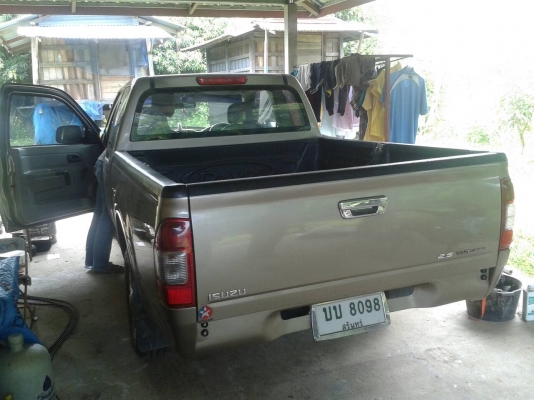 ISUZU D-MAX  เครื่อง 2500  แค๊ป กระจกมือหมุน  พวงมาลัยพาวเวอร์  สภาพพร้อมใช้เอกสารทะเบียนพร้อม