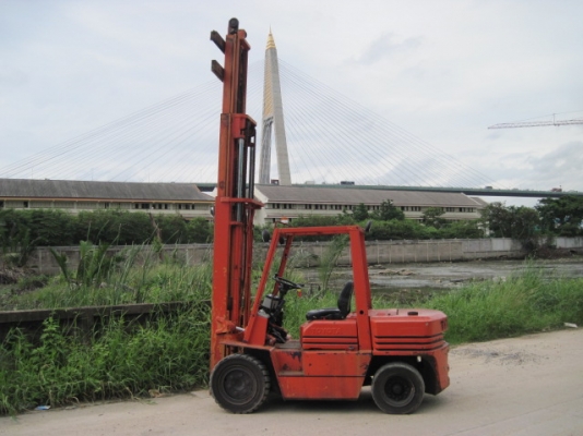 รถยกยี่ห้อ toyota ขนาด 3.5 ตัน เครื่องดีเซล พร้อมฟลูฟรี นำเข้า