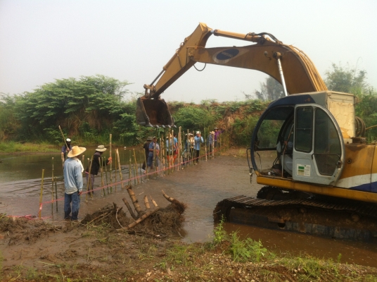 ขายรถเเมคโค. se210