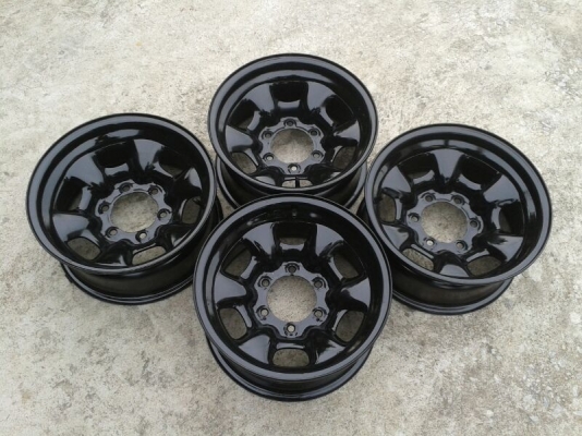 ขายล้อOFF ROAD 15x7-28สวยๆ1ชุด