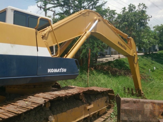 ขาย PC200-5 กล่องไฟฟ้าครบ สภาพช่วงล่างเต็มโซ่หนาพร้อมใช้ติดตั้งแอร์ใหม่ทั้งระบบ ขาย PC200-5 กล่องไฟฟ้าครบ สภาพช่วงล่างเต็มโซ่หนาพร้อมใช้ติดตั้งแอร์ใหม่ทั้งระบบ