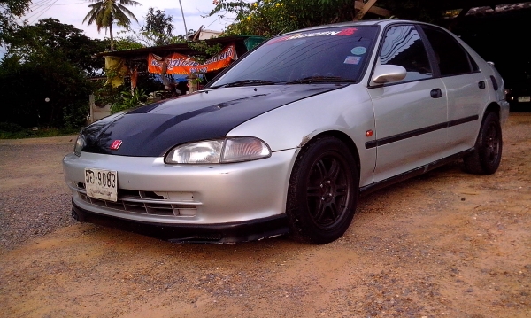 Honda civic 4d แต่งครบๆ สวยๆ พร้อมวิ่งพร้อมใช้งาน Honda civic 4d แต่งครบๆ สวยๆ พร้อมวิ่งพร้อมใช้งาน